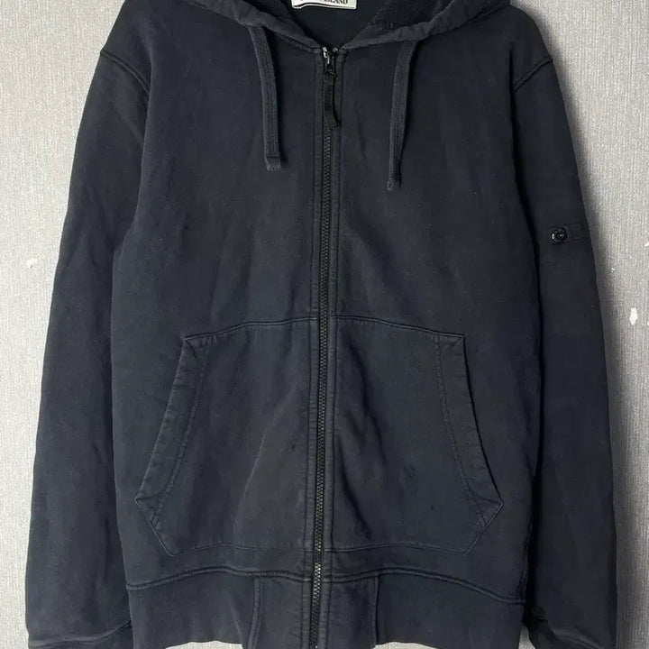 [SOLD OUT] [M] 스톤아일랜드 진네이비 집업 / 와펜없음
