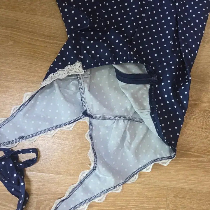 [SOLD OUT] 새상품 쉬인 도트 홀터낵 원피스 M사이즈