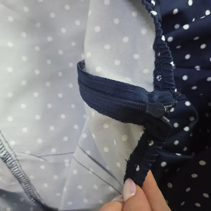 [SOLD OUT] 새상품 쉬인 도트 홀터낵 원피스 M사이즈