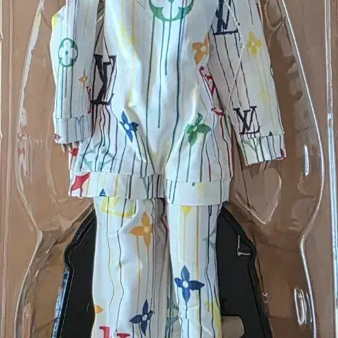 [BUNJANG] Louis Vuitton Female Figure / 루이비통 패턴 여성 피규어