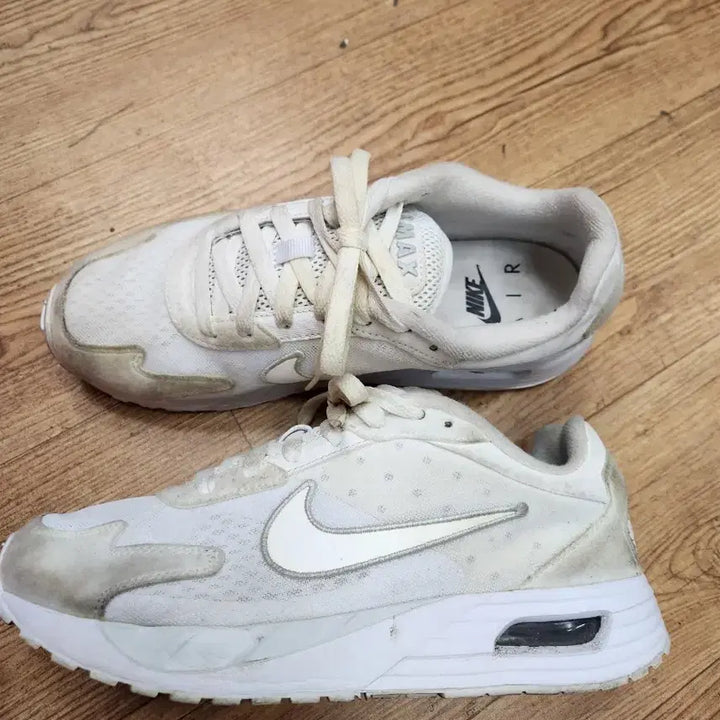 [BUNJANG] Nike Air Max White Sneakers / 나이키 에어맥스 화이트 운동화