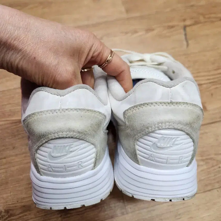 [BUNJANG] Nike Air Max White Sneakers / 나이키 에어맥스 화이트 운동화