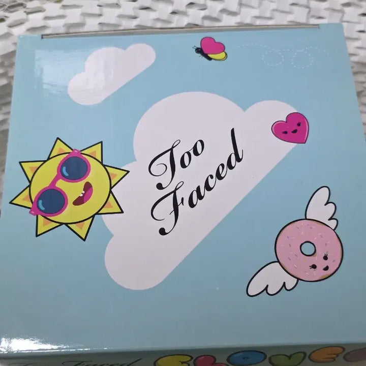 [BUNJANG] Too Faced Clover Dog Mascot Limited Edition Plush / 투페이스드 마스코트(한정판)클로버 강아지 인형