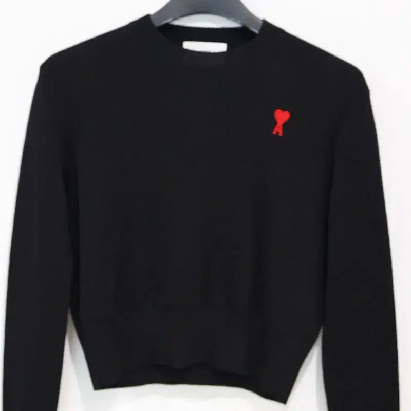 [BUNJANG] AMI Small Heart Black Wool Knit / 아미 스몰 하트 블랙 울 100 니트