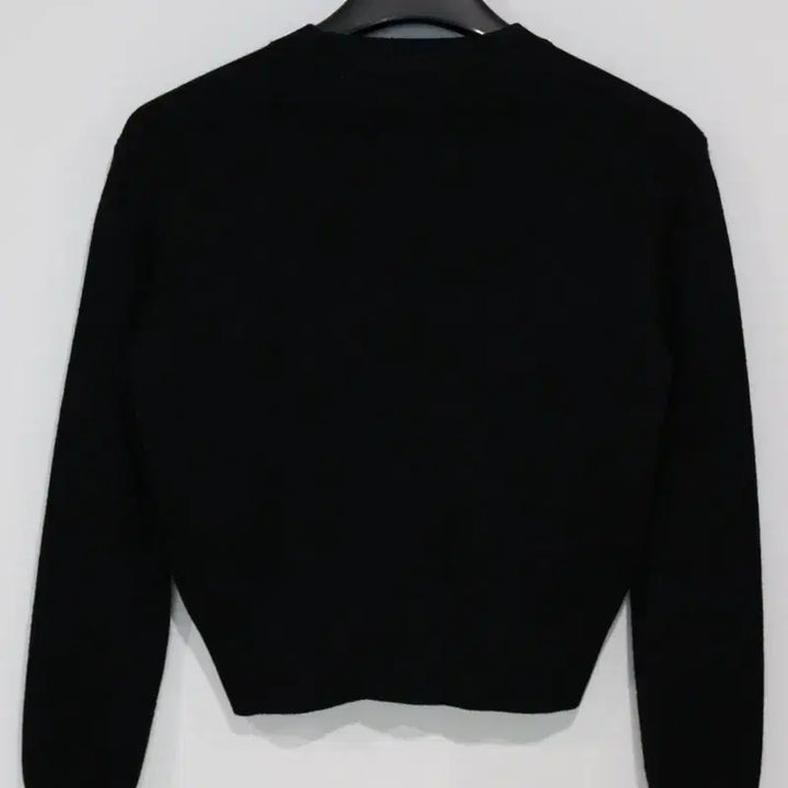 [BUNJANG] AMI Small Heart Black Wool Knit / 아미 스몰 하트 블랙 울 100 니트
