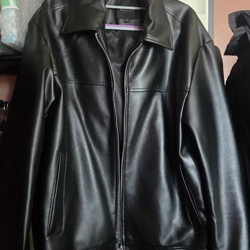 [BUNJANG] ZIOZIA Black Faux Leather Jacket / 지오지아 블랙 페이크레더 자켓 105