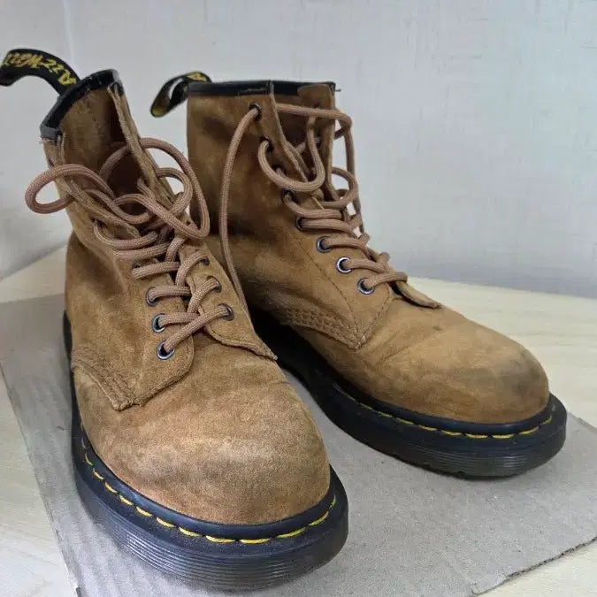 [SOLD OUT] 닥터마틴 1460 스웨이드 부츠 브라운