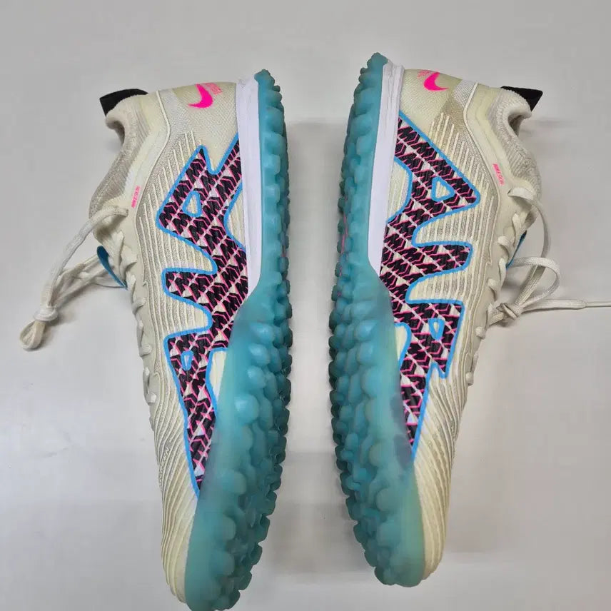 [SOLD OUT] 나이키 머큐리얼 줌 베이퍼15 프로 tf 260