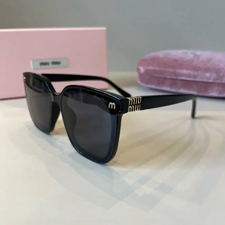 [BUNJANG] Miu Miu Black Sunglasses / 미우미우 블랙 선글라스