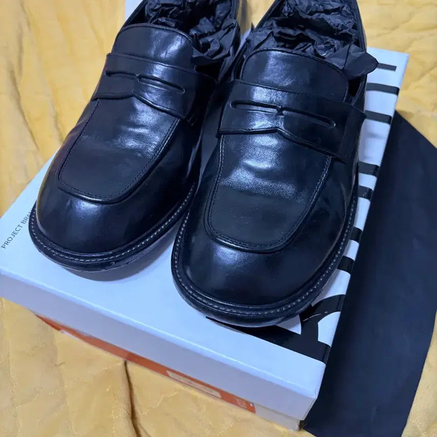 [SOLD OUT] 킨치 500 265사이즈 새상품 판매합니다