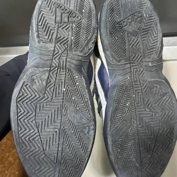 [BUNJANG] Human Made x Adidas Collaboration Sneakers / 휴먼 메이드  아디다스 콜라보 슈즈