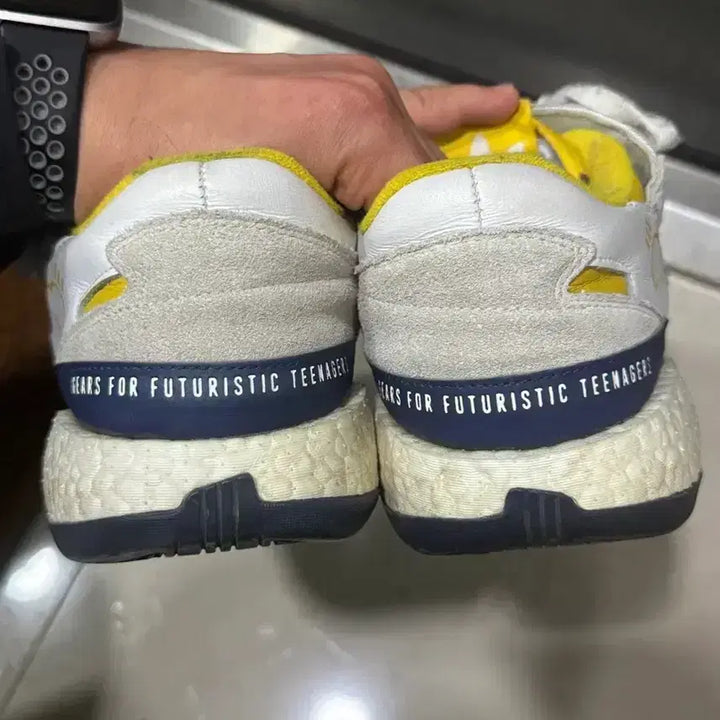 [BUNJANG] Human Made x Adidas Collaboration Sneakers / 휴먼 메이드  아디다스 콜라보 슈즈
