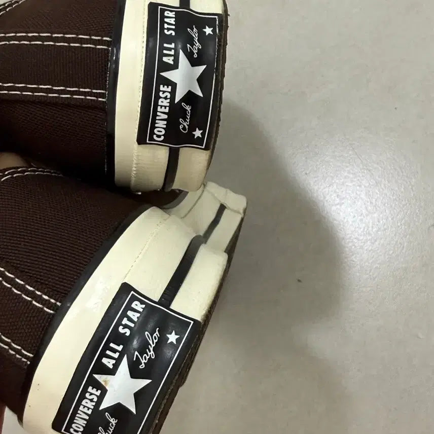 [BUNJANG] Converse Chuck 70 Sneakers (Size 235) / 컨버스 척70 (235)