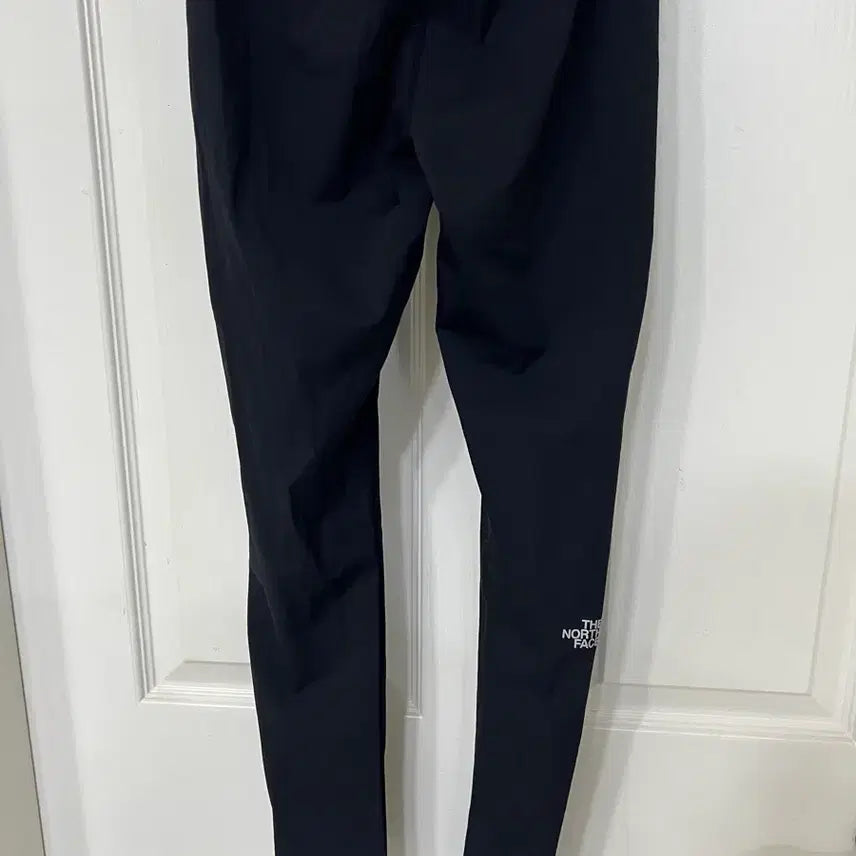 [BUNJANG] The North Face White Label Black Leggings / 노스페이스 화이트라벨 블랙 레깅스