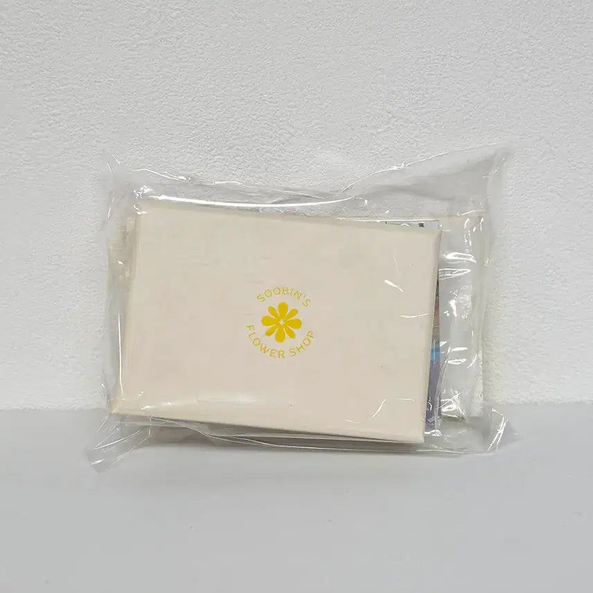 [BUNJANG] TXT Soobin Flower Shop Earrings / (미개봉) 투바투 수빈 플라워샵 귀걸이 수빈 생일 귀걸이 soobin