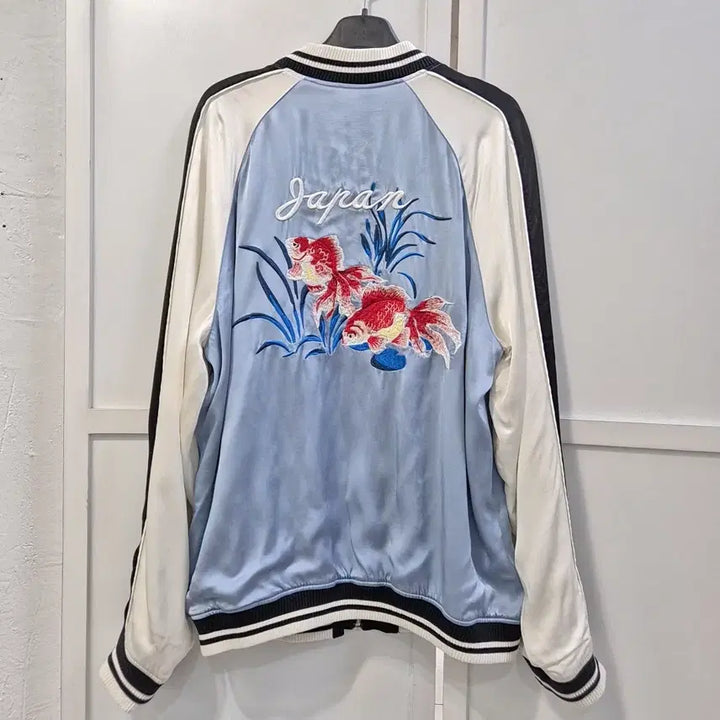 [SOLD OUT] 산드로 옴므 금붕어 자수 리버시블 스카잔 자켓 L (105)