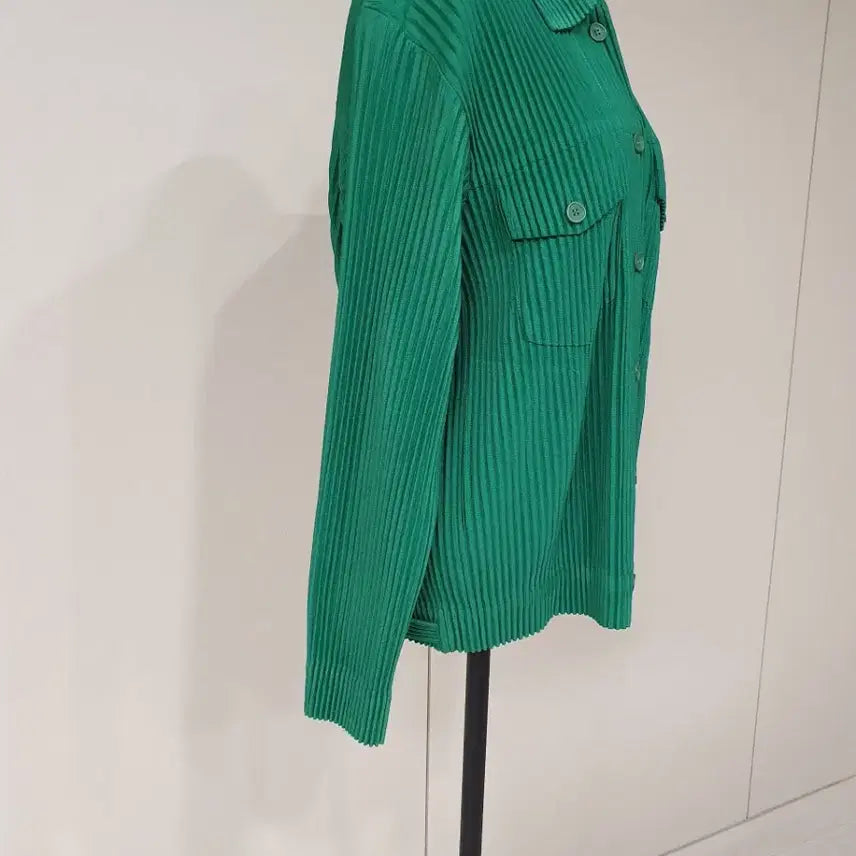 [BUNJANG] Pleats Me Green Shirt Jacket / 그린 플리츠미 셔츠 자켓 스타일