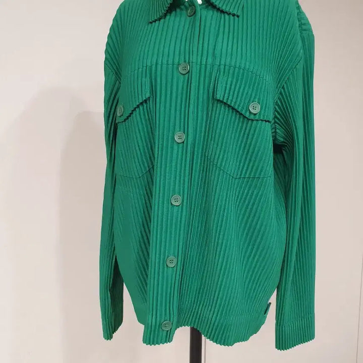 [BUNJANG] Pleats Me Green Shirt Jacket / 그린 플리츠미 셔츠 자켓 스타일