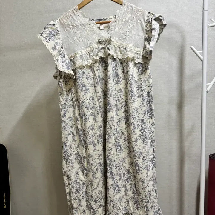 [BUNJANG] Floral Lace Long Dress Pajamas / 새상품 플라워 레이스 롱 원피스 잠옷 파자마