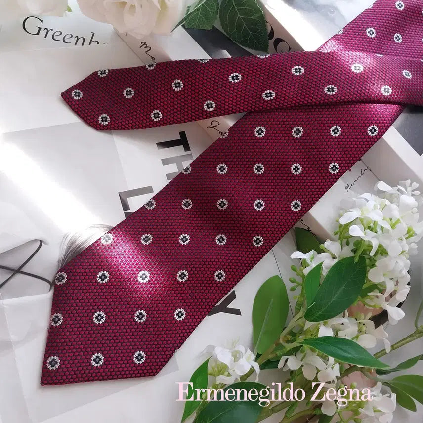 [BUNJANG] Ermenegildo Zegna Red Floral Jacquard Silk Tie / 제냐 실크 레드 플라워 자카드 넥타이 8.9cm A+등급 K2500