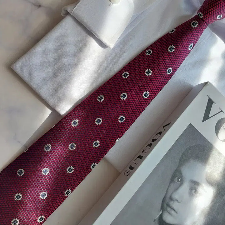 [BUNJANG] Ermenegildo Zegna Red Floral Jacquard Silk Tie / 제냐 실크 레드 플라워 자카드 넥타이 8.9cm A+등급 K2500