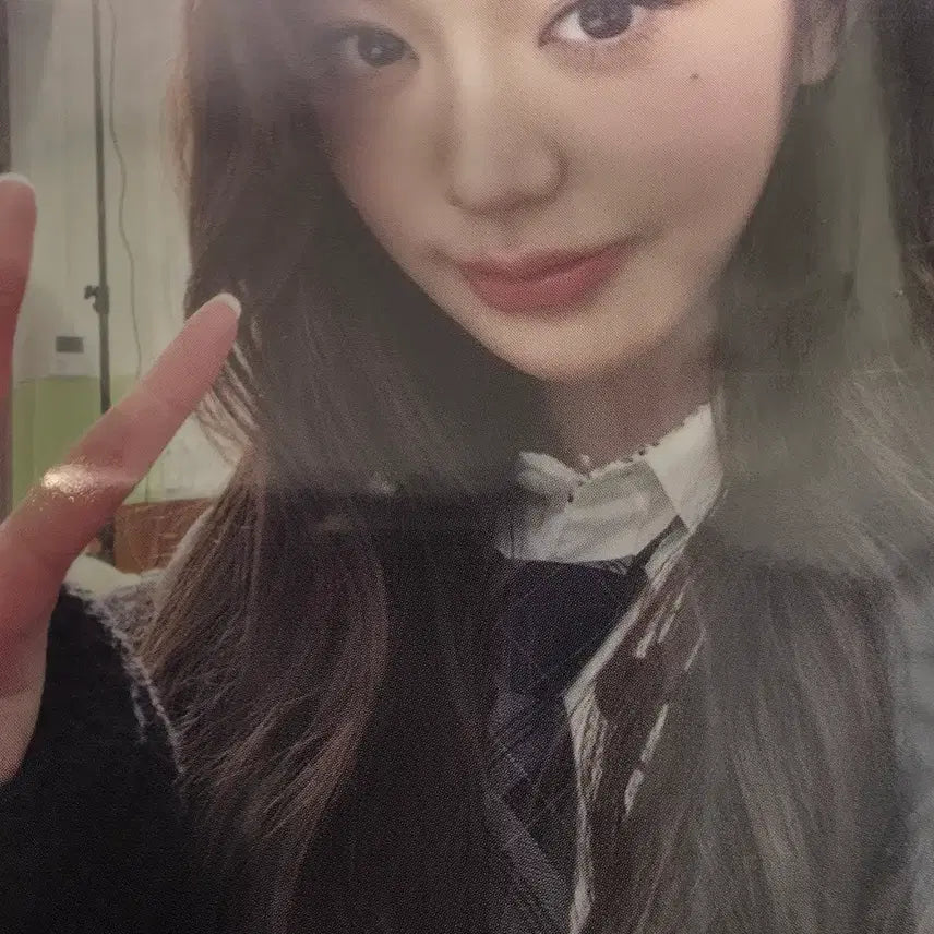 [BUNJANG] IVE Wonyoung Black Hole Official Photocard / 아이브 원영 블랙홀 공방 포카 포토카드 양도