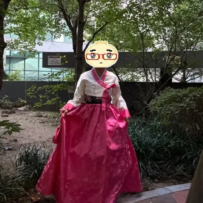 [BUNJANG] Graduation Photos Pink Traditional Hanbok Rental / 왕사남 졸업사진 대여 졸업 코스프레 핑크색 전통 한복