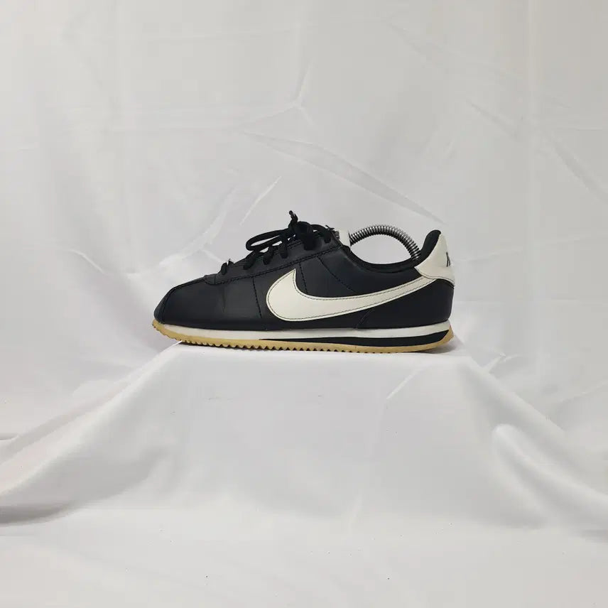 [BUNJANG] Nike Cortez Basic Leather Black Sneakers / 빈티지하서 240 나이키 코르테즈 베이직 레더 블랙 스니커즈 운동화