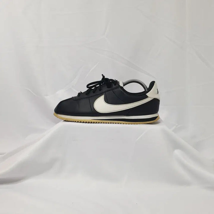 [BUNJANG] Nike Cortez Basic Leather Black Sneakers / 빈티지하서 240 나이키 코르테즈 베이직 레더 블랙 스니커즈 운동화