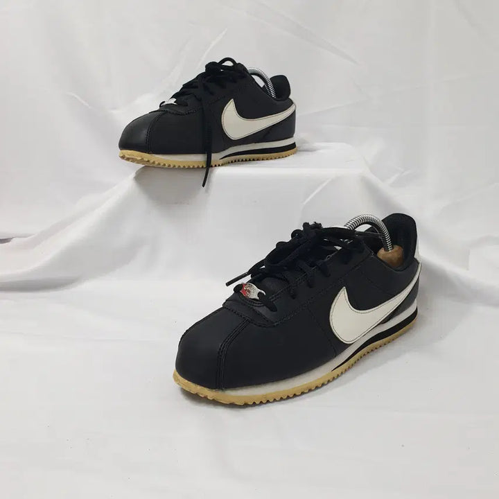 [BUNJANG] Nike Cortez Basic Leather Black Sneakers / 빈티지하서 240 나이키 코르테즈 베이직 레더 블랙 스니커즈 운동화