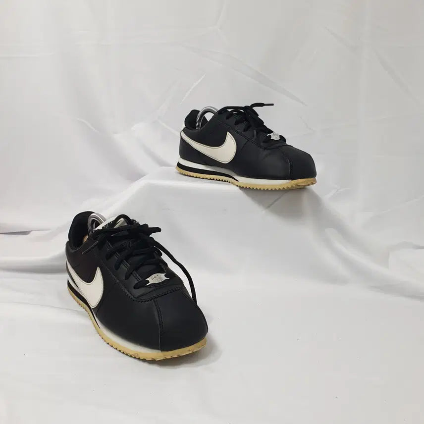 [BUNJANG] Nike Cortez Basic Leather Black Sneakers / 빈티지하서 240 나이키 코르테즈 베이직 레더 블랙 스니커즈 운동화
