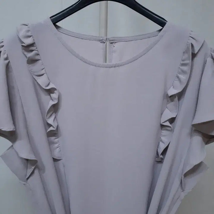 [SOLD OUT] 새상품 러플 블라우스 퍼플