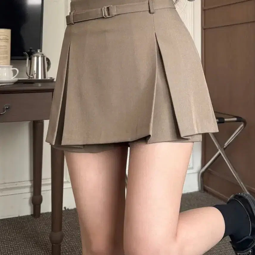 [BUNJANG] Beige Pleated Skirt with Belt / [새상품] 베이지 벨트 플리츠 핀턱 스커트 치마 속바지