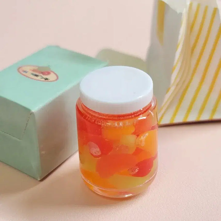 [BUNJANG] Rare Japanese Classic Department Store Fruit Can Miniature Gacha / [희귀가챠] 일본 고전 백화점 병 과일통조림 미니어쳐가챠