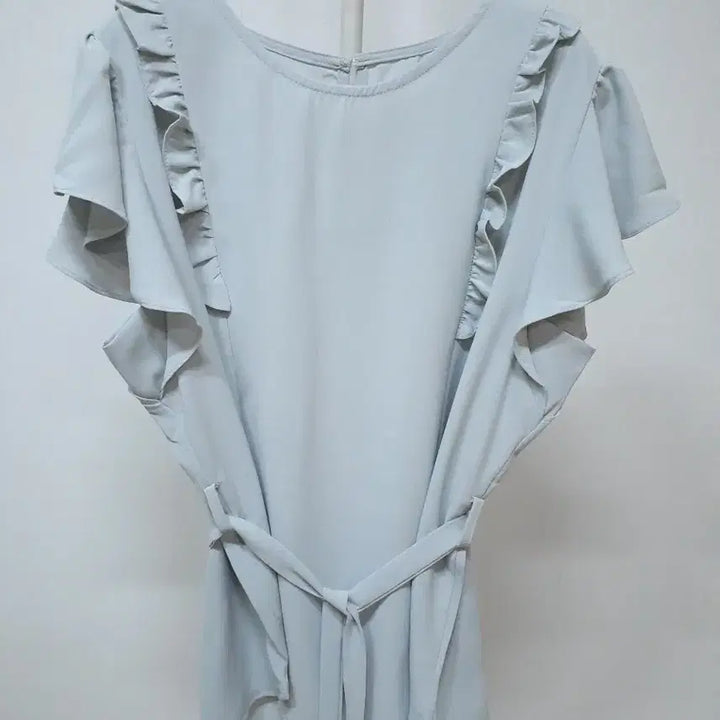 [SOLD OUT] 새상품 러플 블라우스 연그레이
