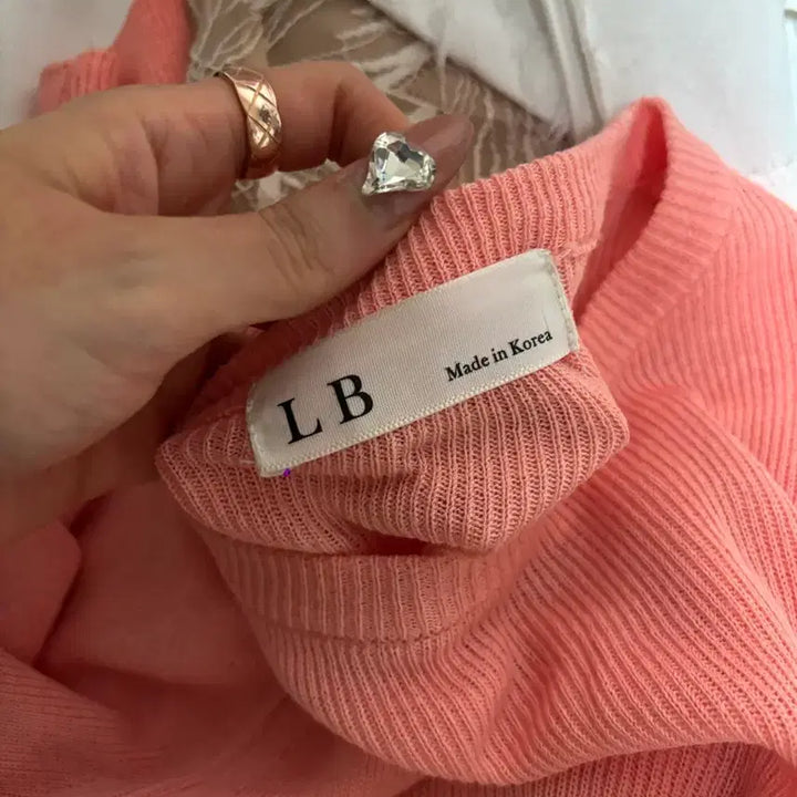 [BUNJANG] LB Beige Round Neck 5-part Knit Top / LB 라운드넥 5부 니트 수입의류 베이지 샤샤엘르