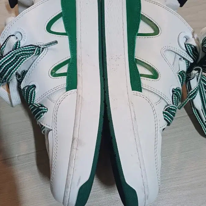 [BUNJANG] Staccato White Green Pointed Sneakers / 스타카토 화이트 그린 포인트 스니커즈