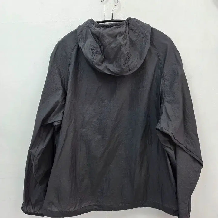 [SOLD OUT] M 2026 무신사 스탠다드 시티레저 라이트웨이트 윈드브레이커 바람막이