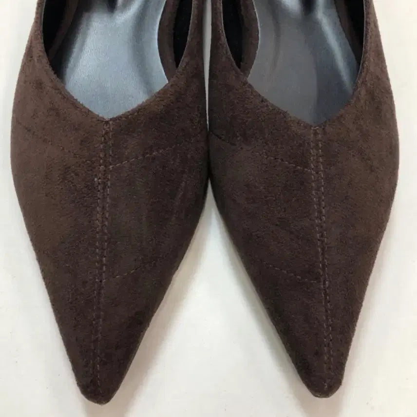 [BUNJANG] Stiletto Flat Shoes / Brown 245 / 스틸레토 플랫슈즈/브라운 245