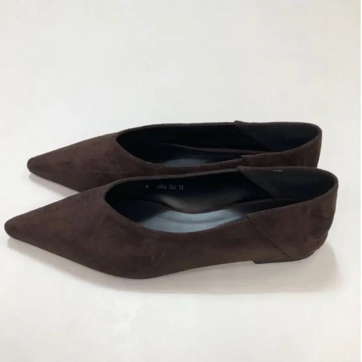 [BUNJANG] Stiletto Flat Shoes / Brown 245 / 스틸레토 플랫슈즈/브라운 245