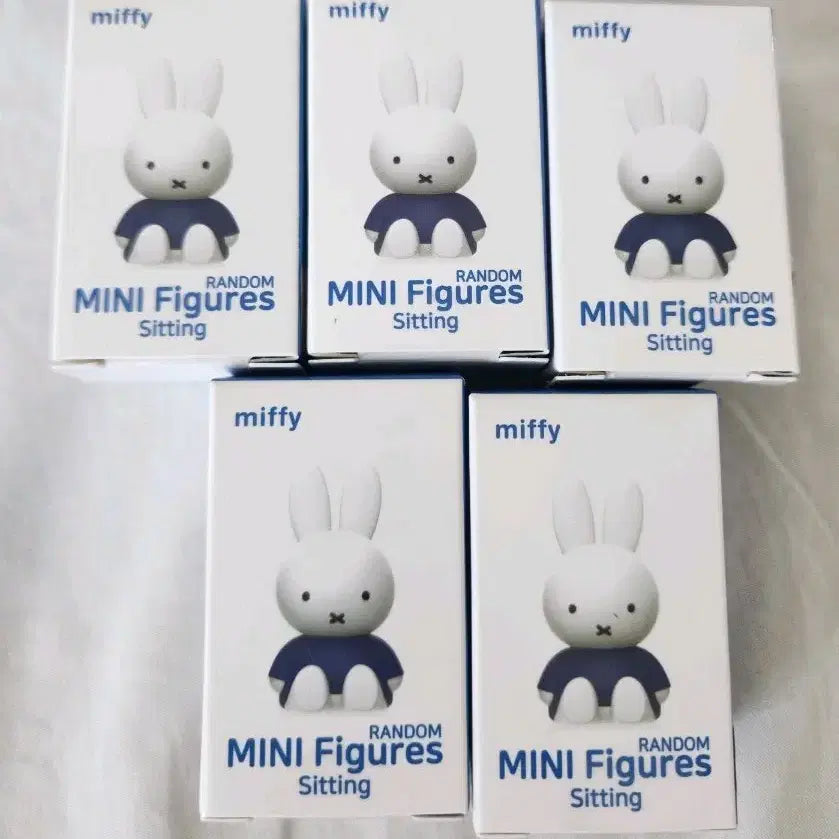 [BUNJANG] Miffy Mini Random Figure Sitting Bundle Set (5 pcs, Sealed) / 미피 미니 랜덤 피규어 Sitting 5개 (미개봉 새상품)