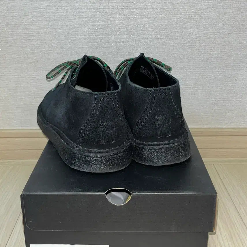 [BUNJANG] Clarks Desert Trek Black Suede Shoes / 클락스 데저트 트렉 블랙 스웨이드