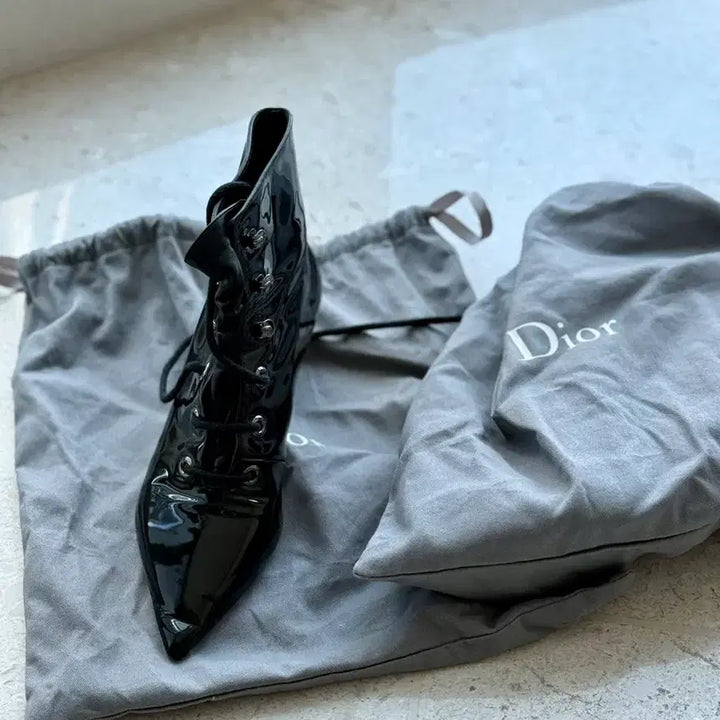 [BUNJANG] Dior Black Enamel Lace-Up Ankle Boots Size 38 / 디올 앵클 부츠 38 블랙