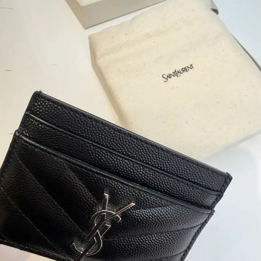[SOLD OUT] 생로랑 은장 카드지갑