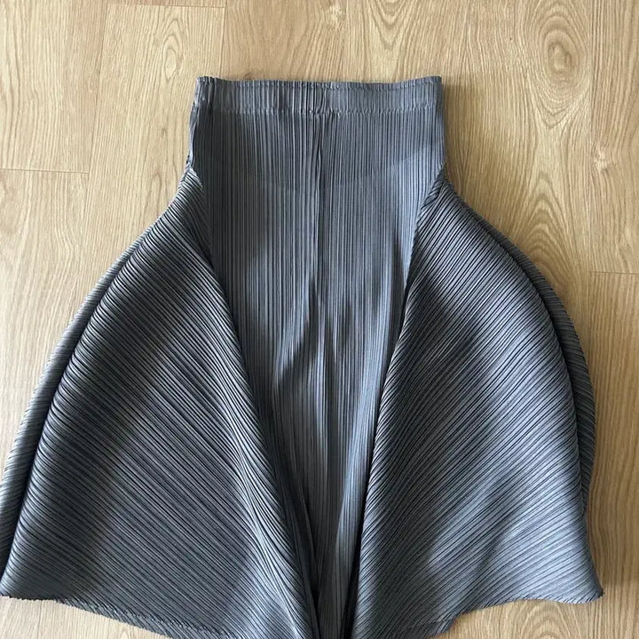 [SOLD OUT] 오삼삼 플리츠 스커트