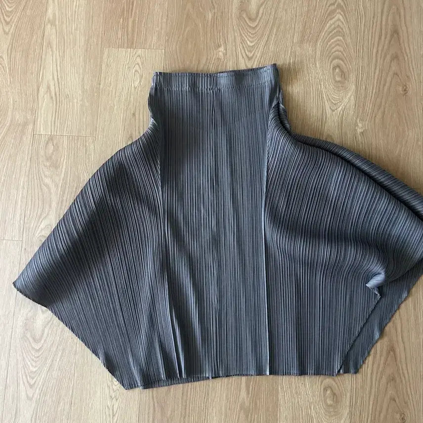 [SOLD OUT] 오삼삼 플리츠 스커트
