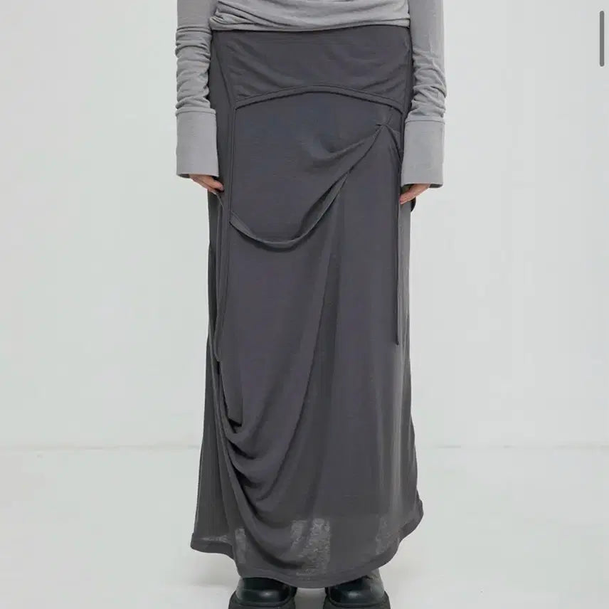 [SOLD OUT] 플레어업 드레이프 롱스커트 다크그레이