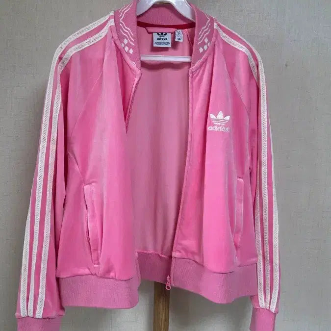 [BUNJANG] Adidas x Feifei Ruan Velour Cropped Jersey Pink L / 아디다스 x Feifei Ruan 벨루어 크롭 져지 핑크