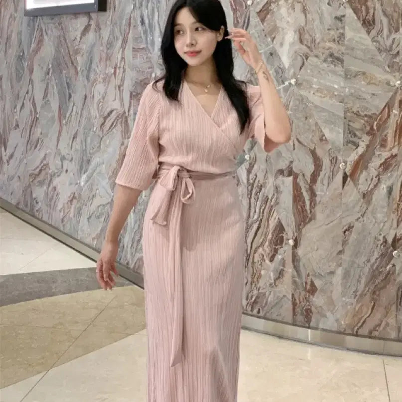 [BUNJANG] 새상품) 플랫퍼 오브 플리츠 랩 원피스 (핑크) / 새상품) 플랫퍼 오브 플리츠 랩 원피스 (핑크)