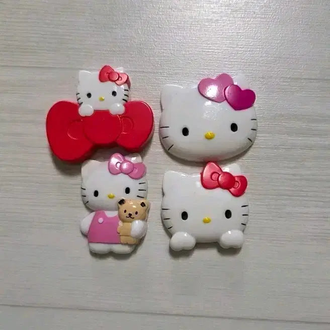 [SOLD OUT] 산리오 헬로키티 고전 완구 마그넷 4종세트